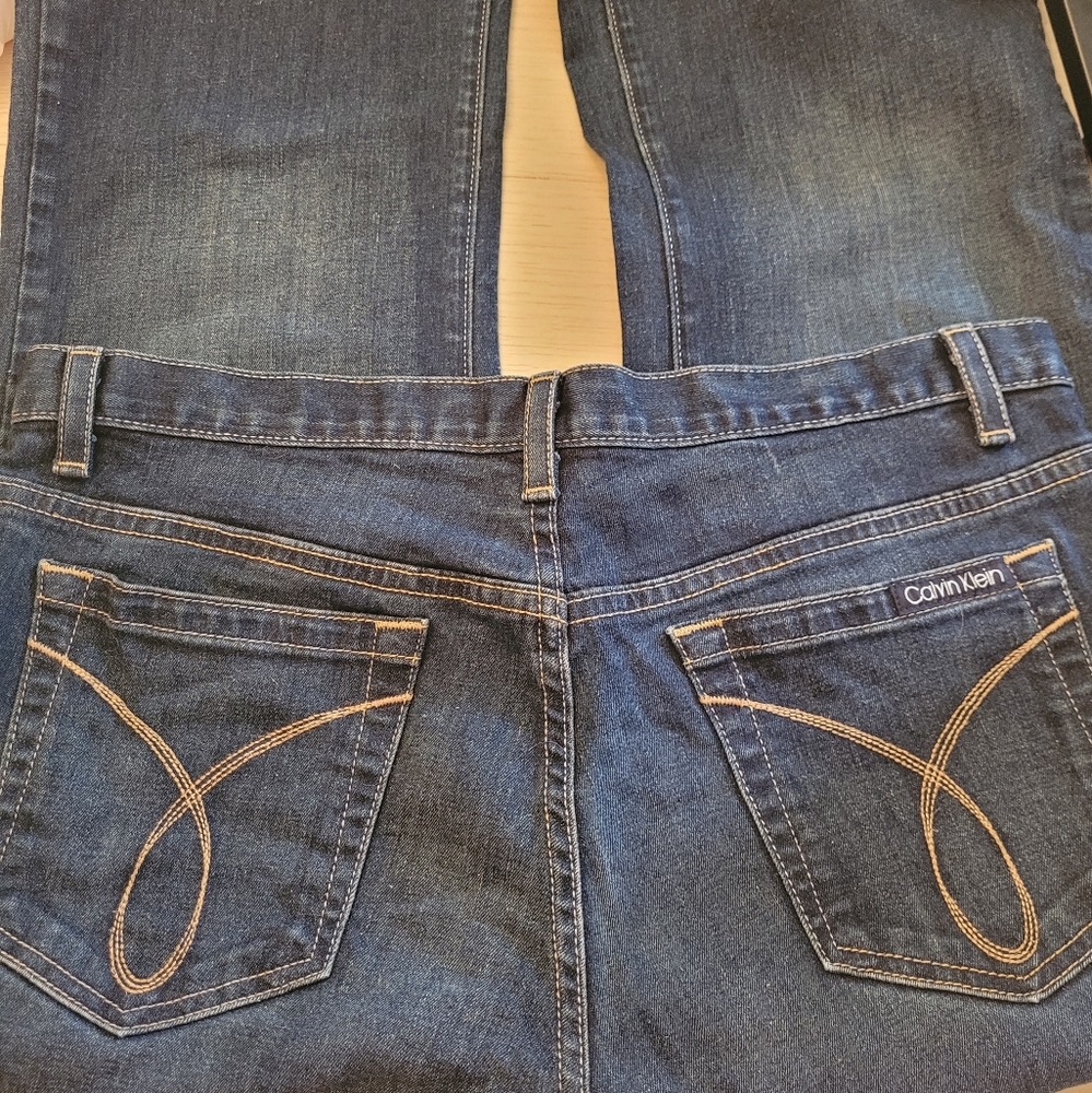 NWOT Calvin Klein Flare Jeans Size 12